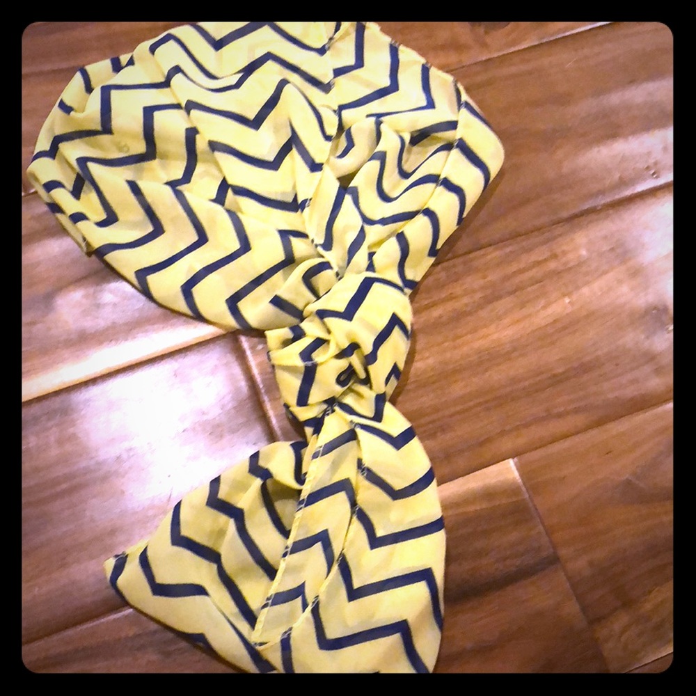 Infinity scarf